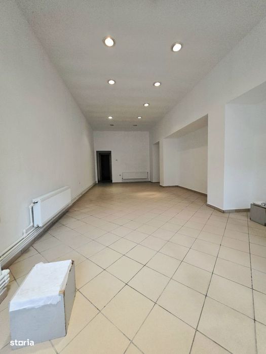 Spatiu comercial , Republicii , sup 68 mp