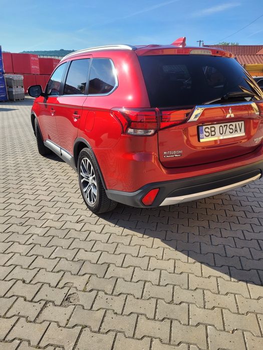 Mitsubishi Outlander 4x4  2018