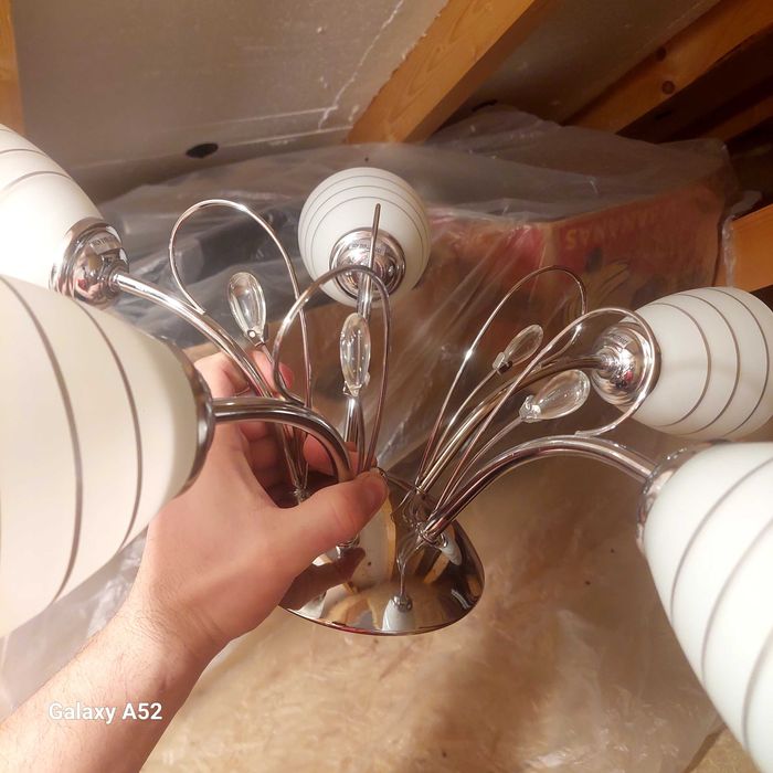 Lustra cu 5 brate noua nefolosita