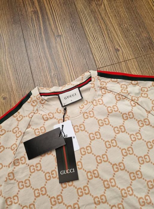 Мъжка екип къси панталони и тениска размер S M L XL 2XL 
Най-висок кла