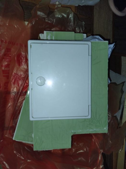 Плитка кафель и ревизионные дверцы