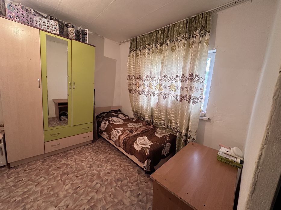 4 бөлмелі үй сатылады.