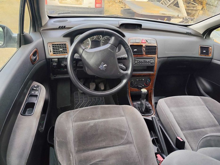 Peugeot 307 2.0HDI - 90к.с - 2002г. на части