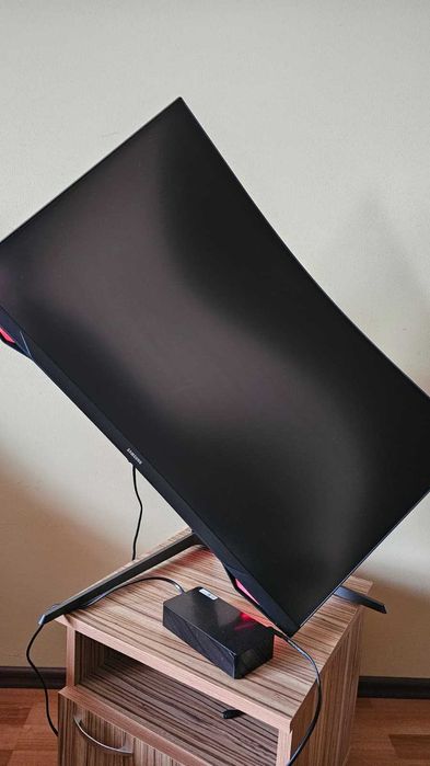 Samsung Odyssey G7 Curbat 32 inch VA 1 ms 240 Hz HDR FreeSync & G-Sync