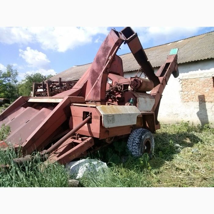 Кукурузный комбайн Херсонец 9