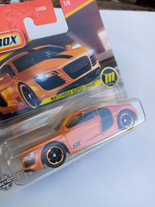 Модель Audi R8 Matchbox Super Chase