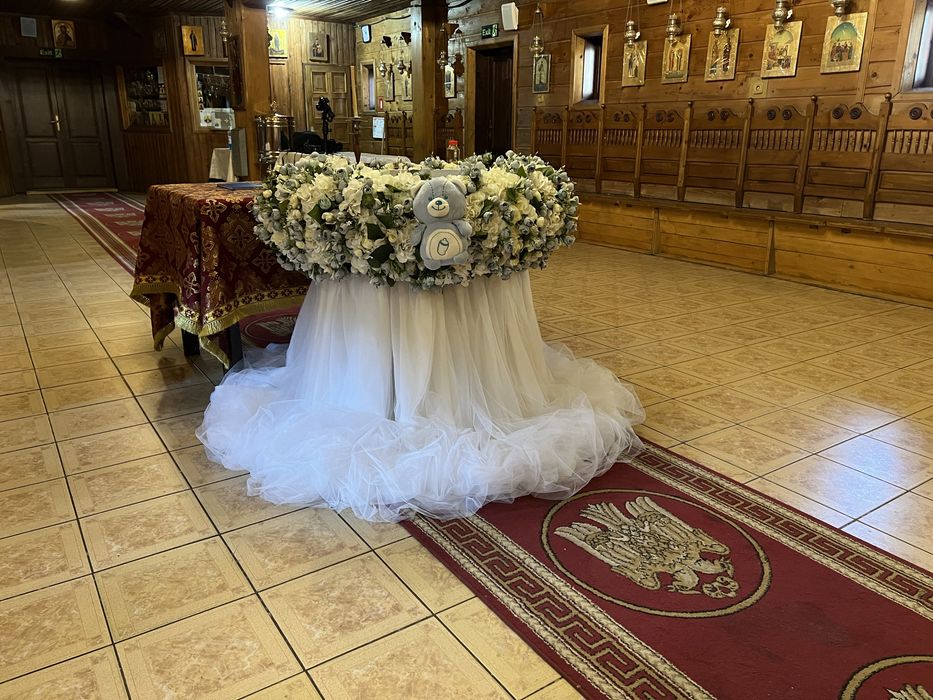 Aranjament flori artificiale,aranjamente cristelnița,decor nunta