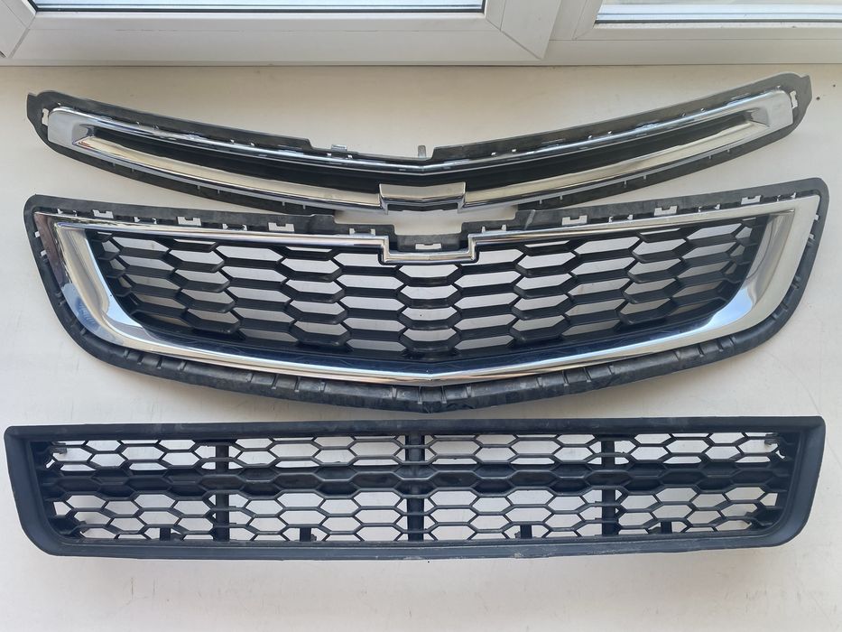 Решетки радиатора Chevrolet Cobalt