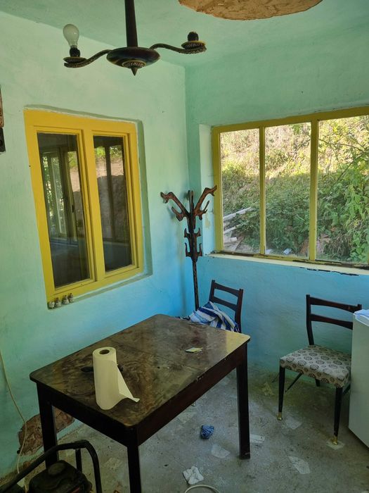 Casa de vânzare în muntii Apuseni
