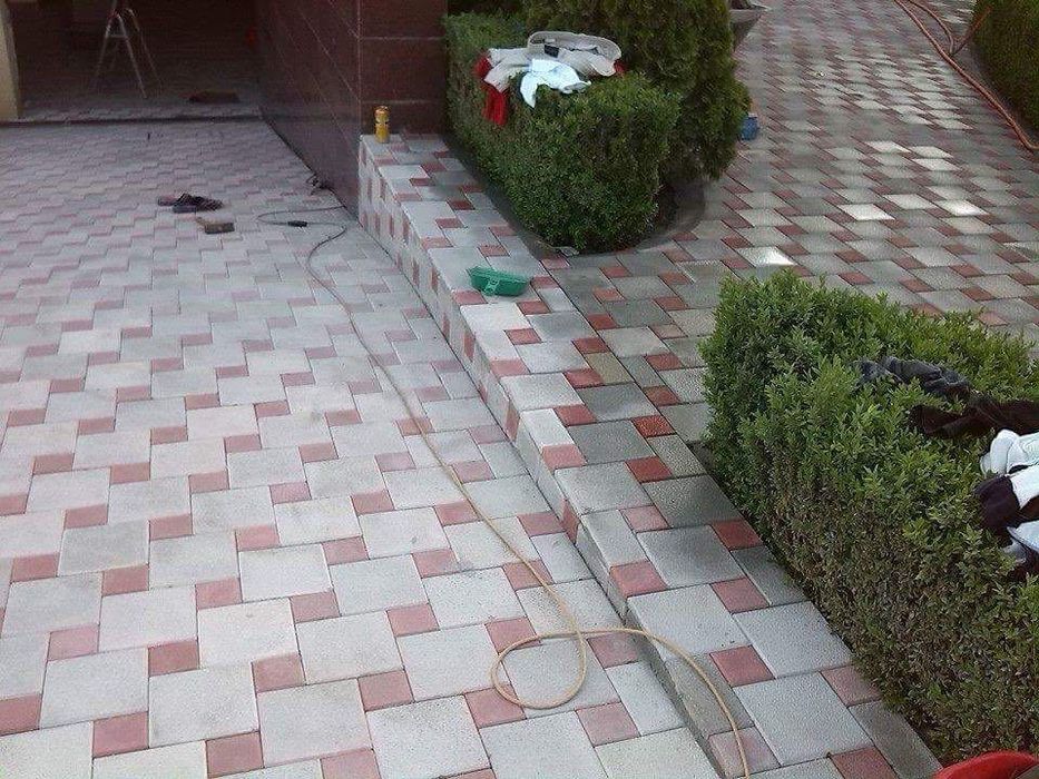 Producator pavaje gradina, dale, borduri, capace gard, coame gard