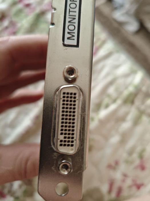 Placă Video NVIDIA Quadro NVS 290 - Low Profile - Slot PCI-E x1