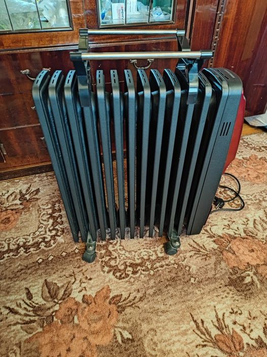 Масляный обогреватель Avex. Б/У В отличном состоянии.