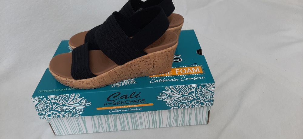 Сандали Skechers