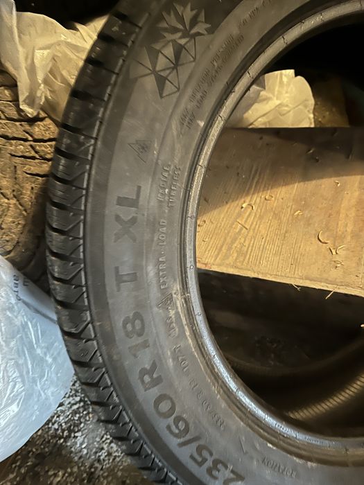 Продам Шины 235/60/18, липучки б/у,