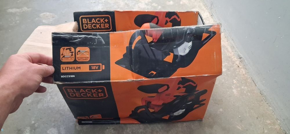 Ръчен циркуляр Black and decker