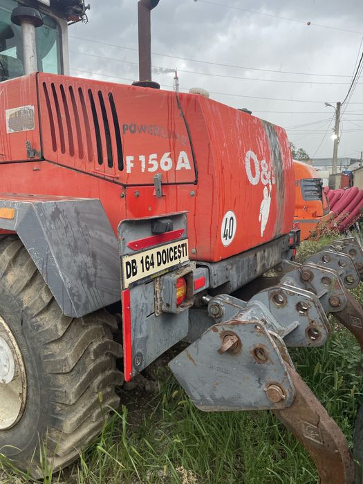 Vand sau inchiriez autogreder O&k F156  greder