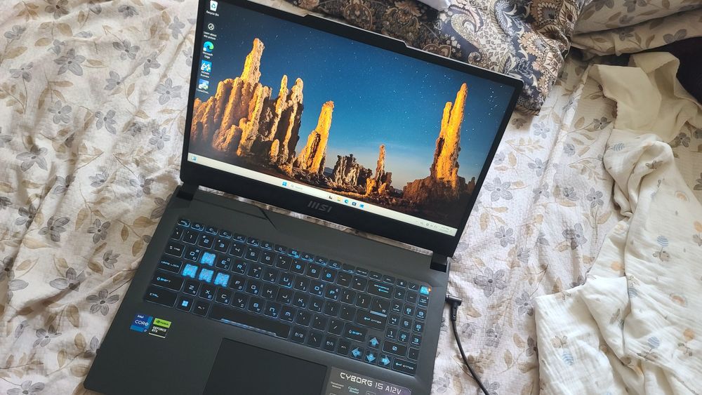 MSI Cyborg 15 A12V — i7-12650H | RTX 4050 6GB | 16GB DDR5 | 144Hz