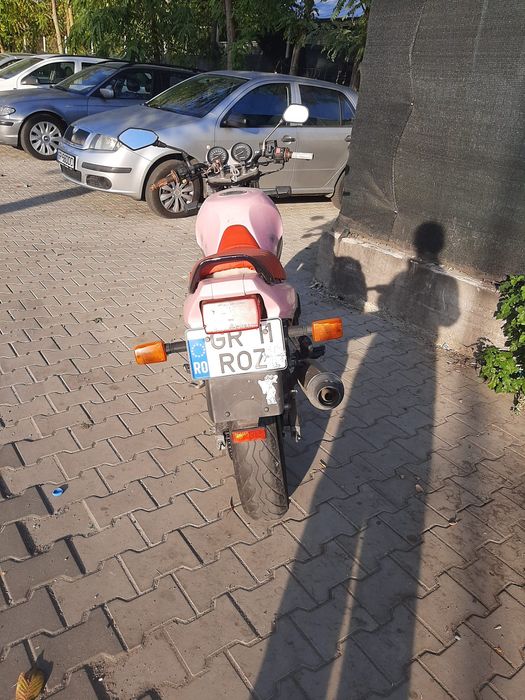 Vand de piese sau pentru reparat
