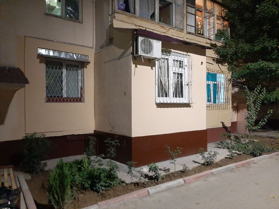 Утепление балконов и фасадов. Покраска фасадов. Мойка окон