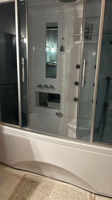 Продам душевую кабину