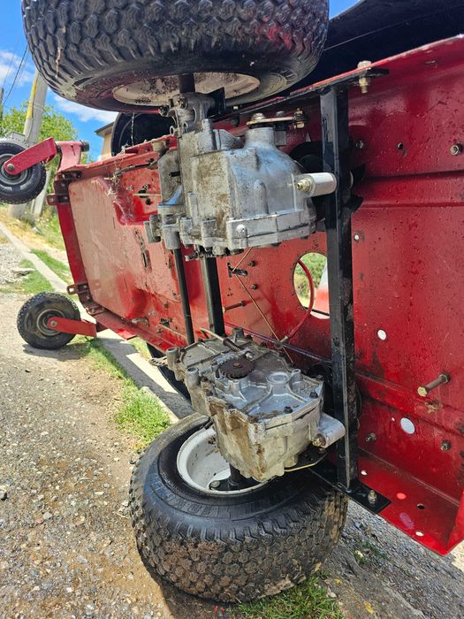 Тракторна Косачка TORO .ХидроСтатични Скорости.