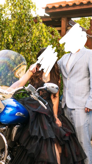 Огнена бална рокле с корсет