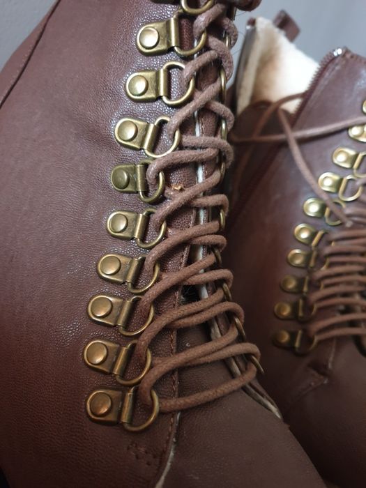 Дамски кафеви боти