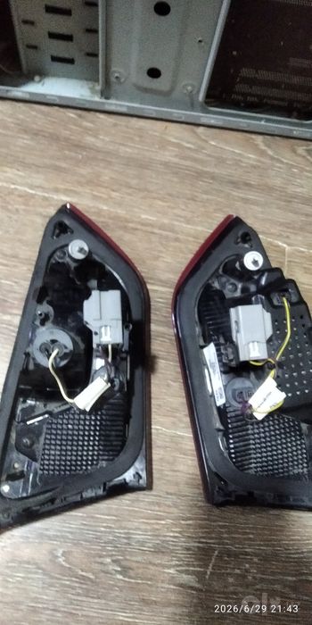 Задние фары от Onyx которые на багажнике.