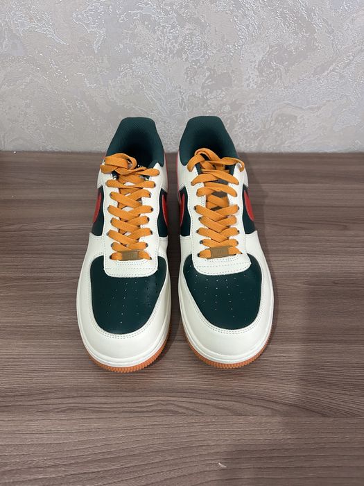 Кроссовки Nike Air Force