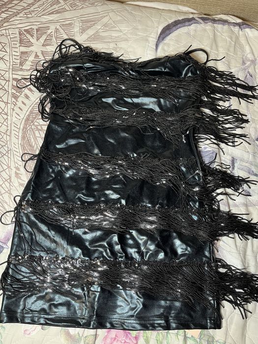 Рокля с висящи реснички НЕОБЛИЧАНА