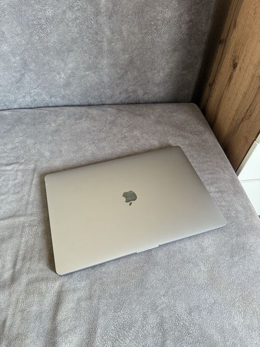 MacBook Pro 16-inch 2019