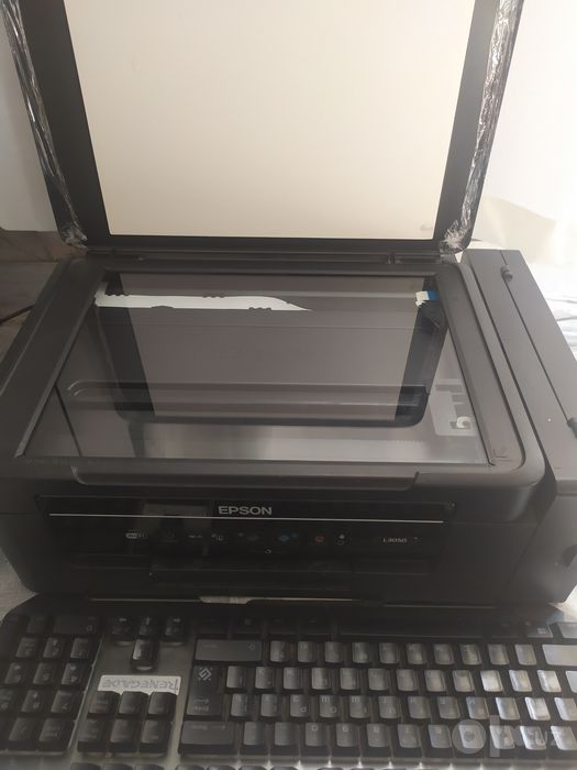 PRINTR _EPSON _L3050 toʻrt hil rangi bor