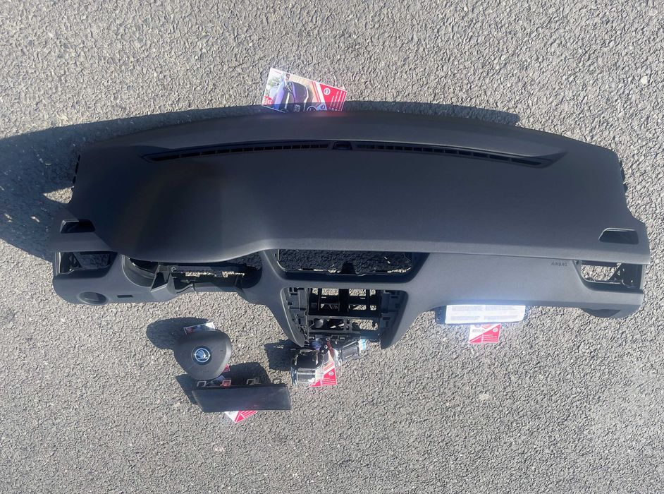 Skoda Octavia 3 5e plansa de bord - kit airbag / set centuri