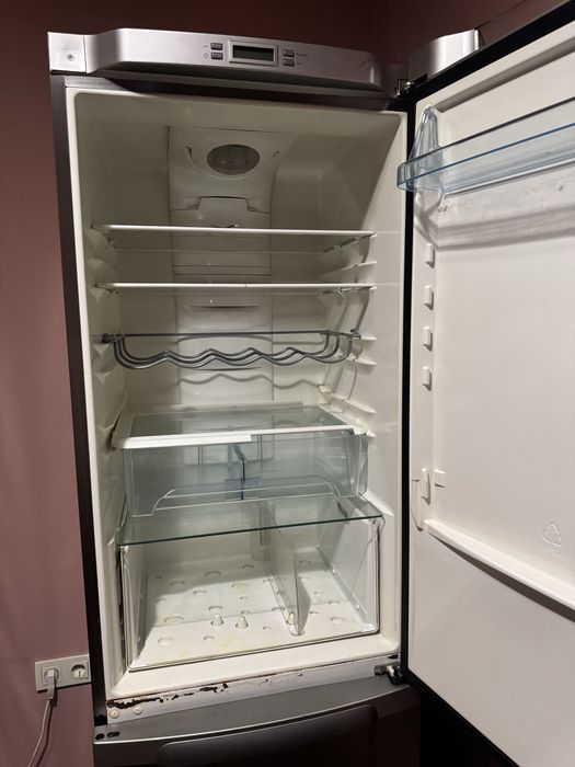 Холодильник Electrolux (отдам дешево)