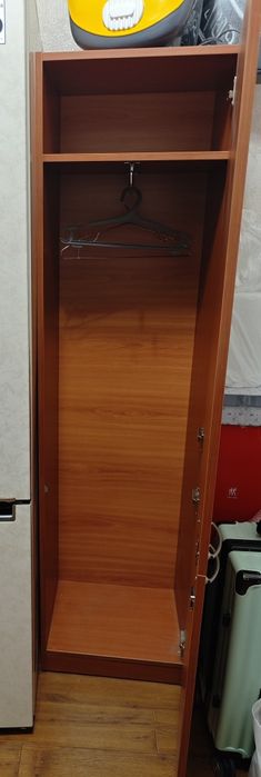 Шкаф распашной  для одежды