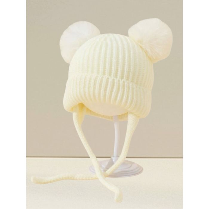 Зимна плетена детска шапка