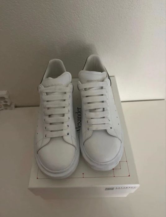 Alexander Mcqueen