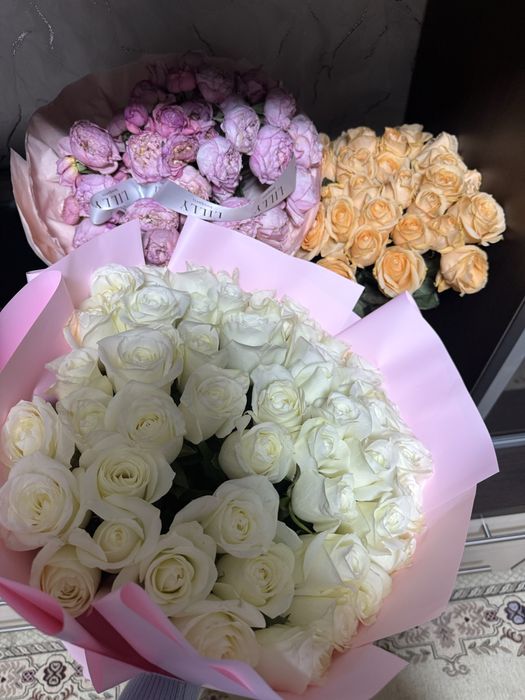 Продам белые розы 51 шт, свежый