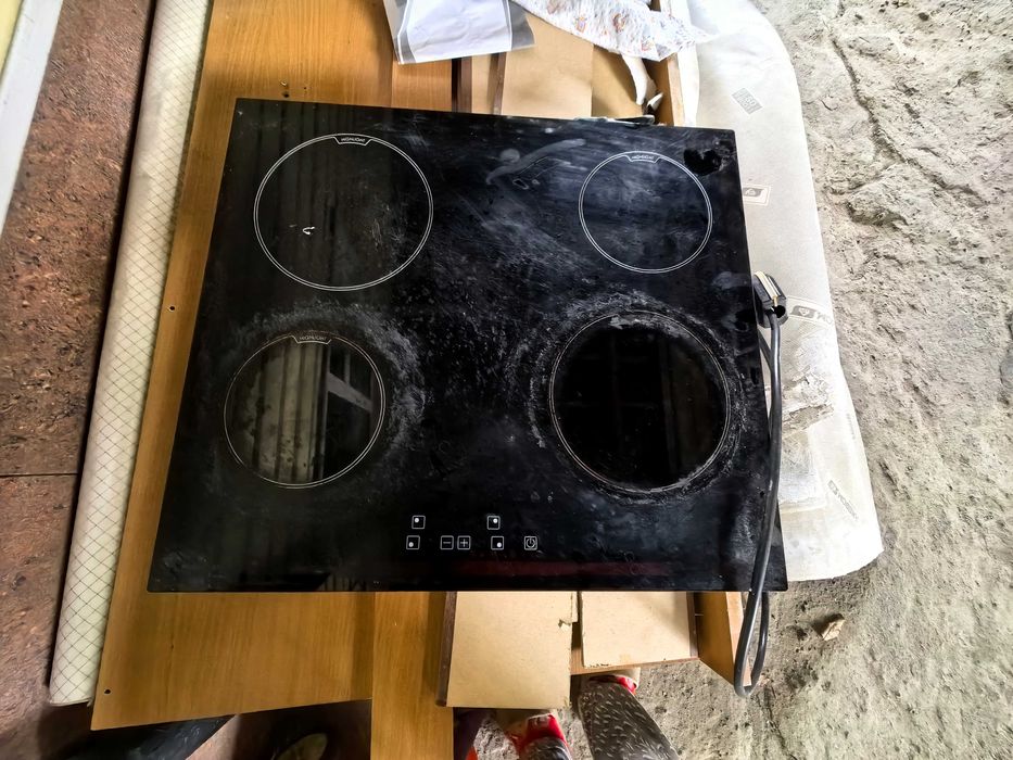 Продам настольную плиту