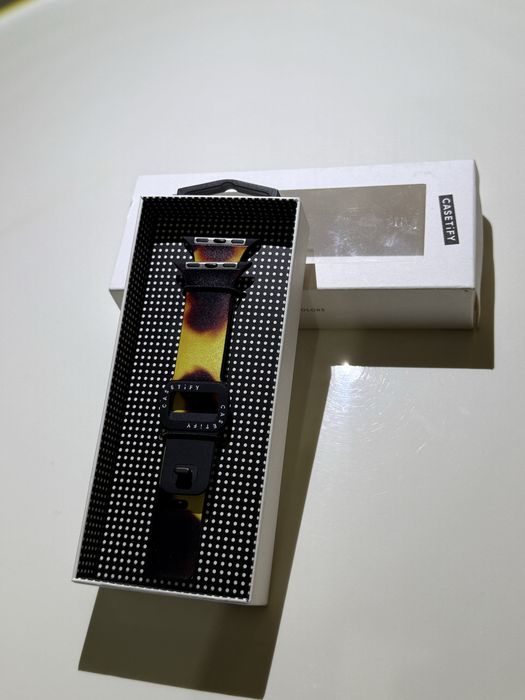 НОВА Оригинална Каишка CASETIFY за Apple Watch