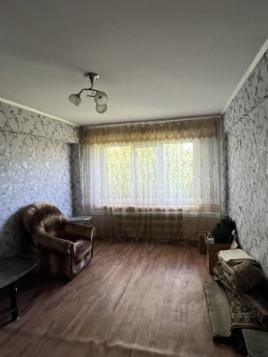 Продается квартира двух комнт. Район опытное поле