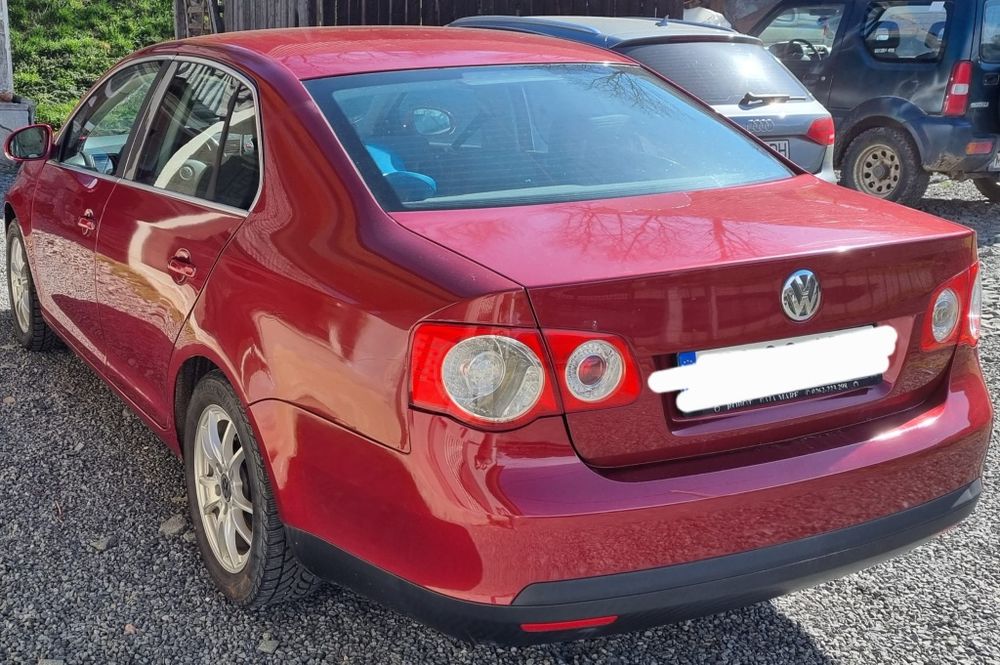 Vând Volkswagen jetta diesel 2007
