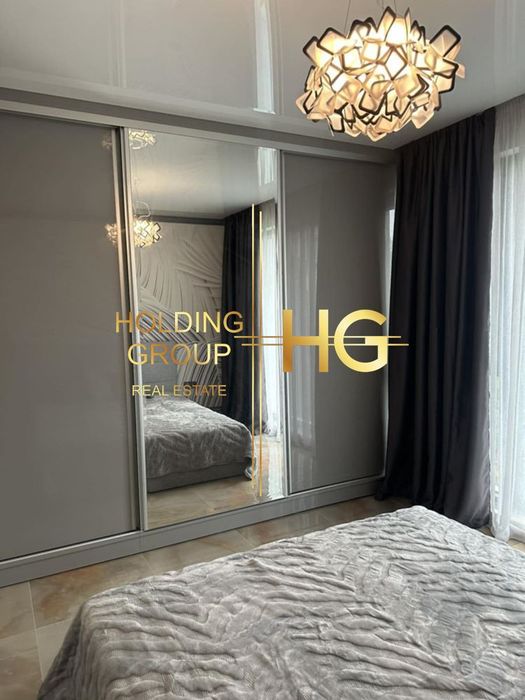 Продава се Двустаен апартамент в Варна, Бриз - 63 кв.м за 3572 €/кв.м - Снимка #11