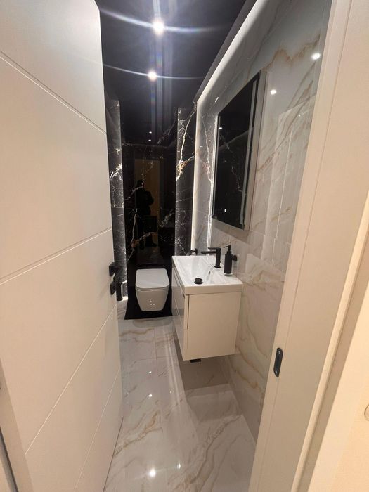 Дава се под наем Тристаен апартамент в Пловдив, Център - 103 кв.м за 918 € - Снимка #10