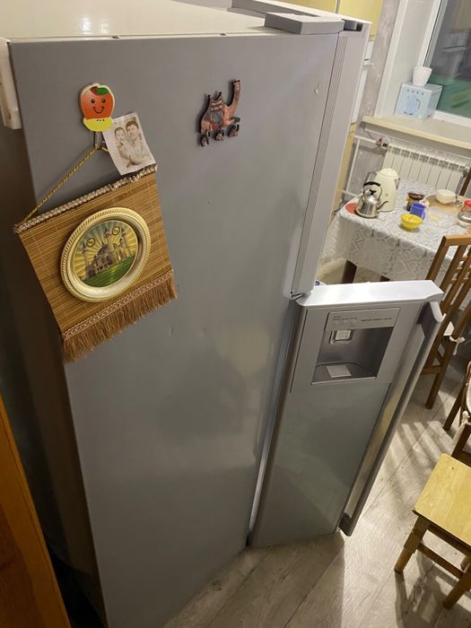 Продам холодильник