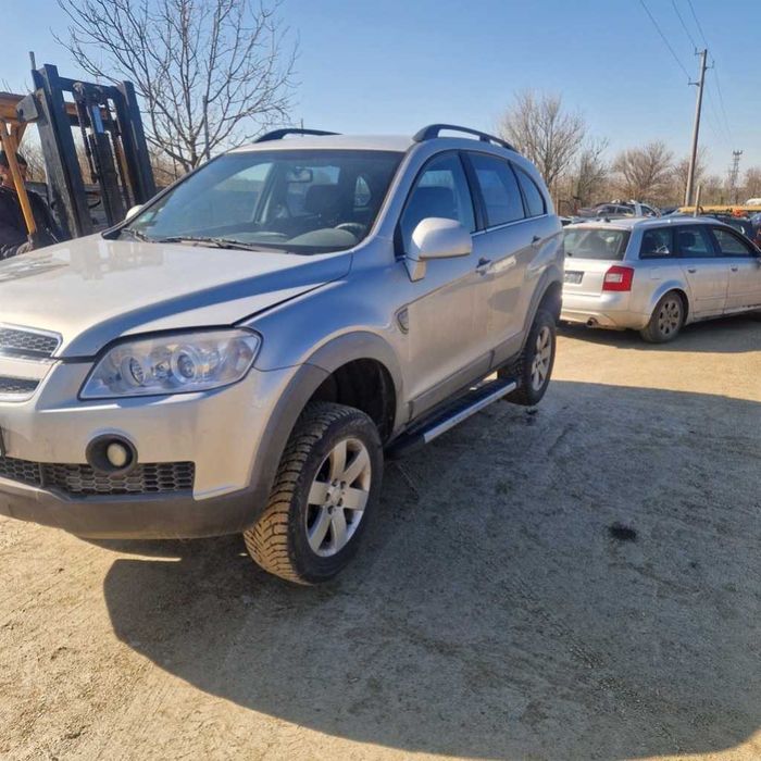 Chevrolet Captiva 2.4i 140кс за части