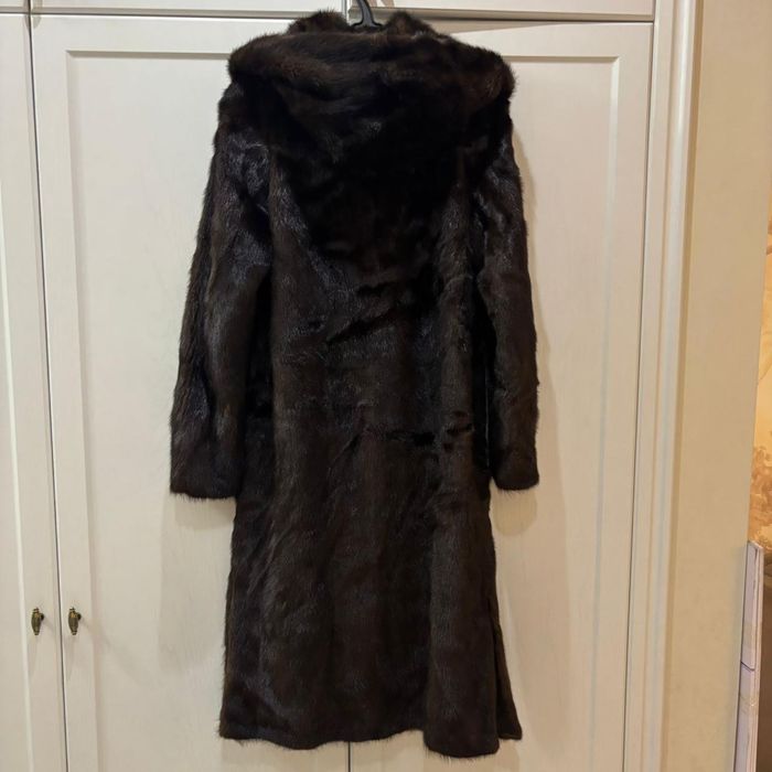 продам шубу с капюшоном 40 тыс