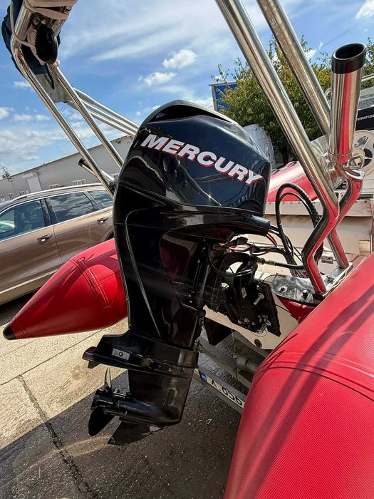 Надуваема лодка Zebec 5.50м