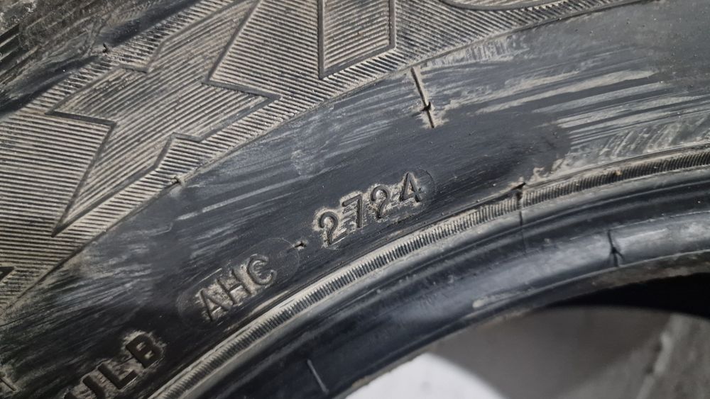 Зимние шины Maxxis 265/60 r18