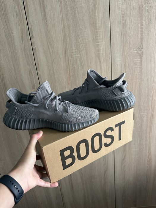 Yezzy 350 v2 steel gray